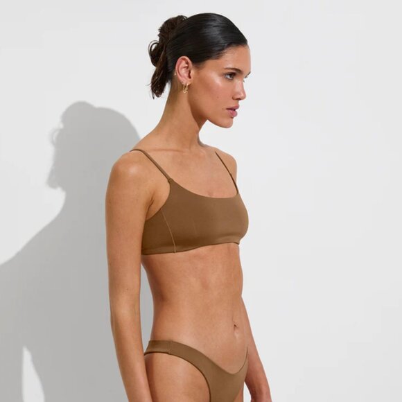 Left On Friday Pool Days Top Tan Lines Brown Scoop Front, A-C Cup - Size Small - Picture 10 of 11